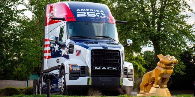 Mack Trucks ������� 250-���� ������� �������� �������� ��� ���������