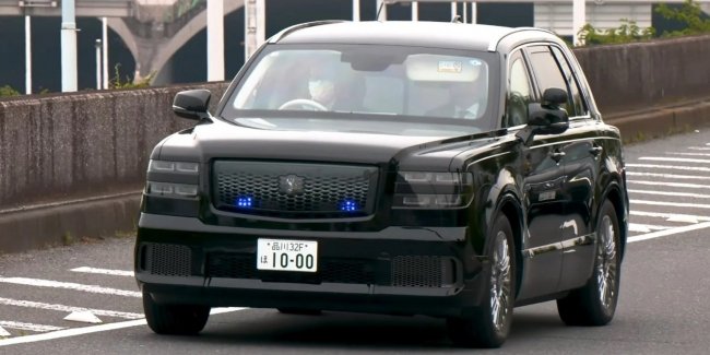 �������� Toyota Century ������� ���������� �����