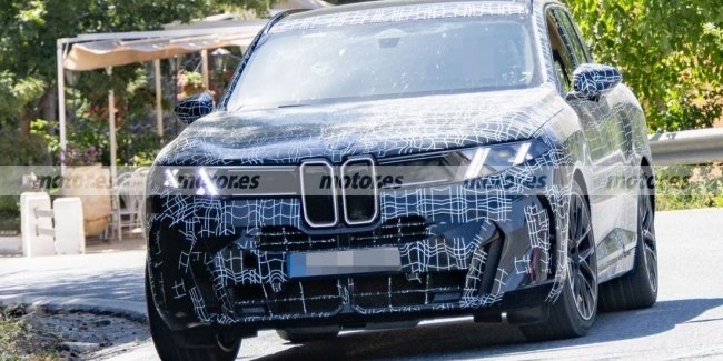 ����� BMW X5 M60 xDrive ������� �� ������
