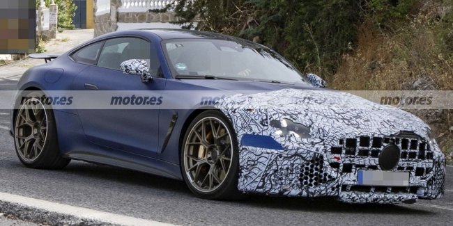 ����� Mercedes-AMG GT 63 Pro �������� �� ��� �����