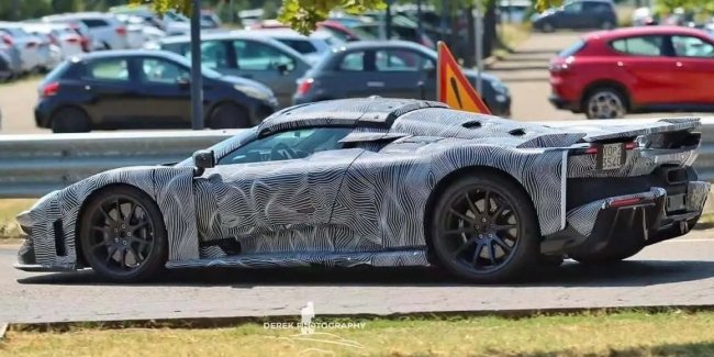 Ferrari F80 Aperta ������� �� ��� �����������