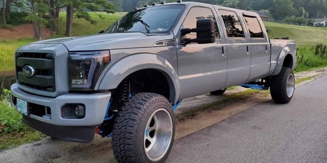 ������������ ����-����� Ford F-350 ��������� �� ������ � ���