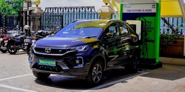 ������� Tata � Mahindra ���������� Tesla � �������� ����������������� ������������