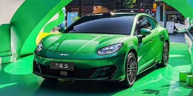����� BYD Leopard Formula S �������� �� ��������� ����