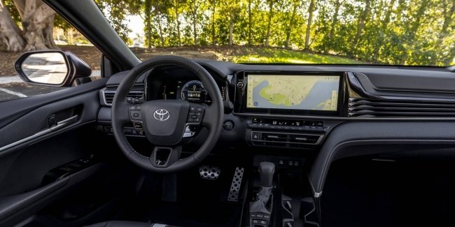 Toyota ������� ����� �� ������� Camry