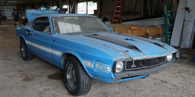 ��������� Ford Mustang �� 150 000 ������ �������� 30 ���� ��������� �� �����