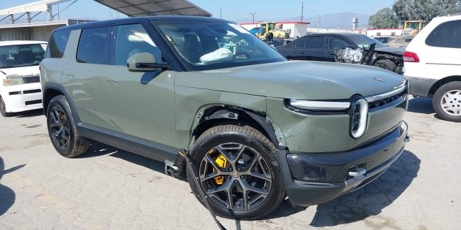 ������� 650-������� ���������� Rivian ������� ������� ���� �������