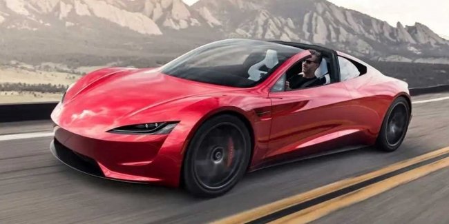 Tesla ���� ��������� Roadster �� ��������� ��������� SpaceX