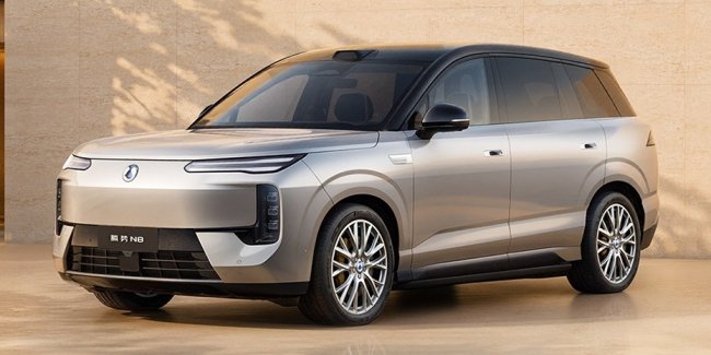 BYD �������� ����� ��������������� � ������� ���� ����� 1000 ��