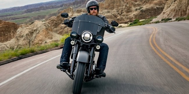 Harley-Davidson ���������� �������� Deadwood � ����� ����