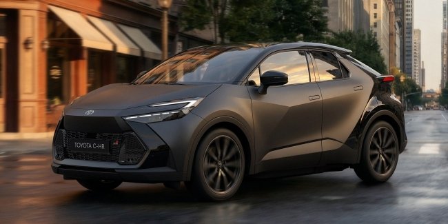 Toyota C-HR GR Sport ������� 10-����� ����� ���������