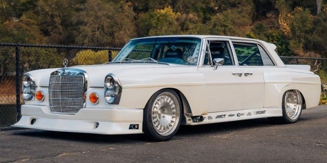 Mercedes-Benz S-Class W108 ����������� �� �������������� ���-���