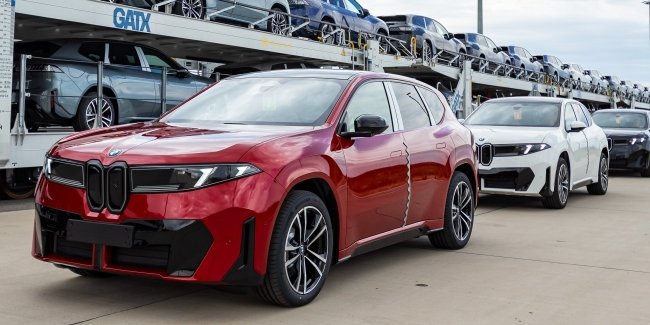 ��������������� BMW iX3 ����� � ����� 100 ����� ���������