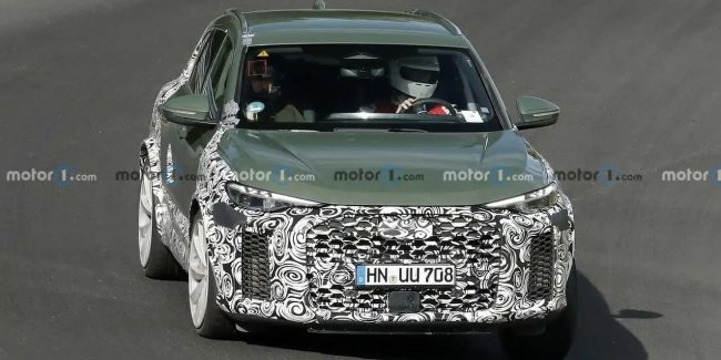 Audi ���� Q5 � ������������� ���������� ����������� RS