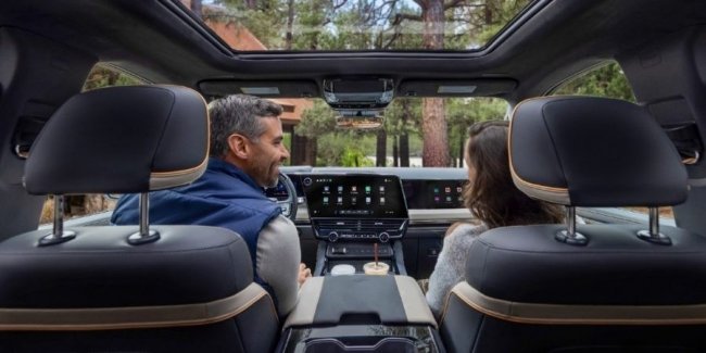 GM ������� Apple CarPlay �� Android Auto � ��� ��������