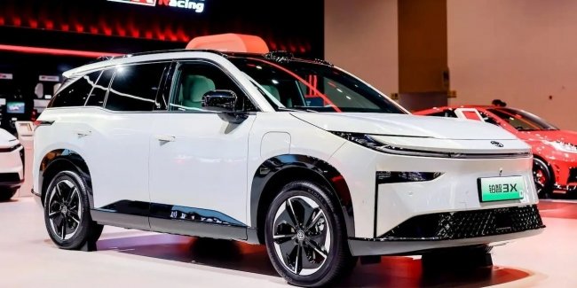 Toyota �������� �� ����� EREV