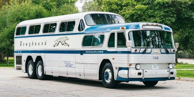 � ��� ��������� �� ������ ���������� �������-����� Greyhound Scenicruiser 1954 ����
