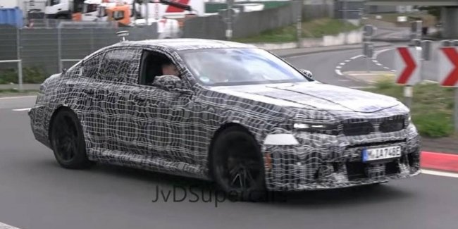 BMW M5 2028 ��� �������� � ͳ�������