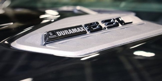 General Motors ����������� �������� ��������� ������ Duramax 8.3L Turbo-Diesel V8
