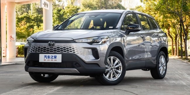 Toyota Corolla Cross ����� ��������������� ���������� ���������� � ����