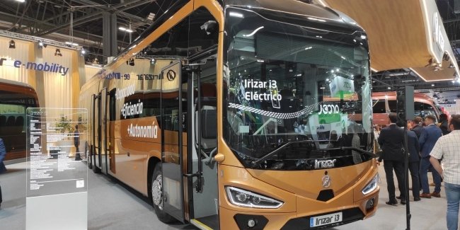 ������������ 15-�������� ���������� Irizar i3