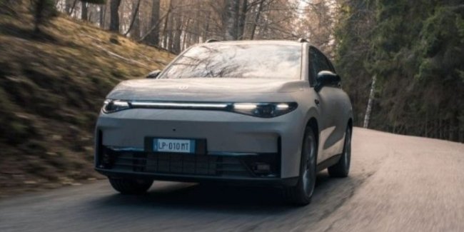 Leapmotor ���������� ������������� ��������������� C10