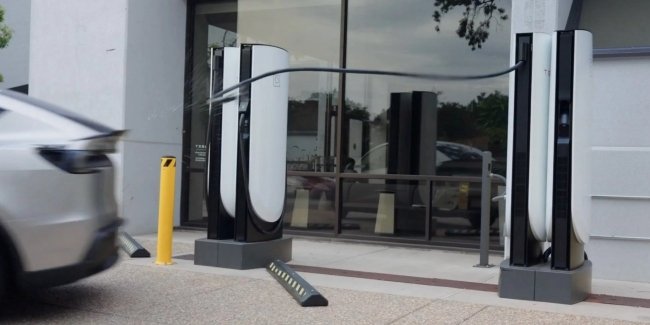 Tesla ����������� ���� ��������� ������� ��� ��������� �������� �������