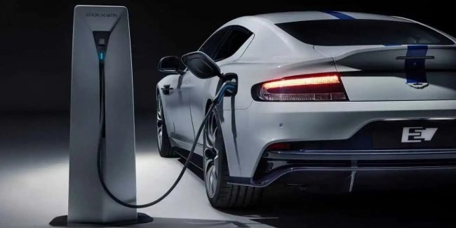 ������ ������������ Aston Martin �������� ��� �� ������ 2033 ����