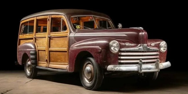 г������ Ford Super Deluxe Station Wagon ���������� �� �����