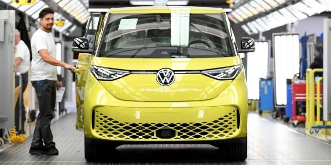 ������ Volkswagen ��������� �� 3 �������: ��� �������� ������� ������