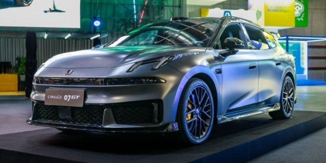 � ����� �������� �����-�������� ��������� Lynk Co 07 GT