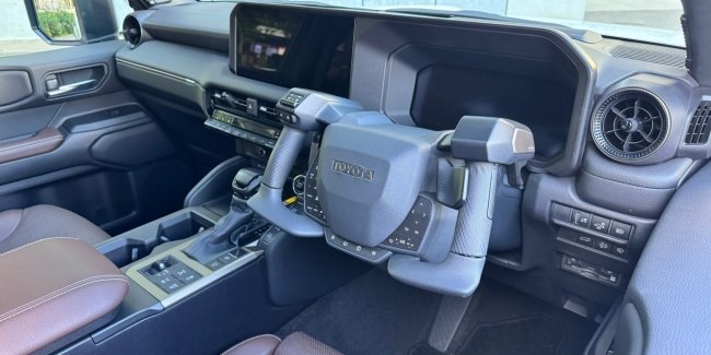 Toyota ������� ������ ����� �� Land Cruiser 250 � ����������������� �������� ���������