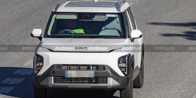 KIA Syros ������� �� ������ � �����