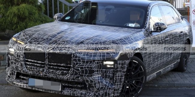BMW ��������� ������� ������������ ������ ALPINA 7 � ���������� ��������