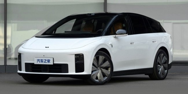 Li Auto ��������� �������� ����� ������������ i6