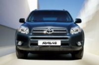 Toyota RAV4: Автомобиль на все случаи жизни