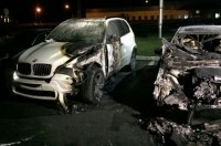 В Харькове горели премиальные автомобили