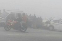 Настоящий кошмар: из-за смога на трассе столкнулись десятки автомобилей