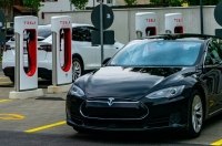 Tesla    Supercharger  