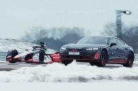 Суперседан Audi выступил против гоночного болида