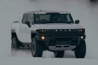 GMC показала силуэт внедорожника Hummer EV