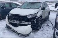 Иногда лучше оставить как есть: водитель снегоуборщика разбил почти 50 машин при расчистке дороги