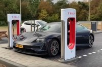 Tesla  :   Supercharger   