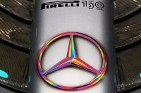 Mercedes-Benz змінив емблему для ЛГБТ-спільноти