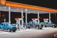 У США почали падати ціни на бензин