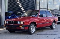 Непримітну 37-річну трійку BMW оцінили в понад $120 тис.