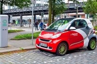 Німеччина скорочує стимули для електромобілів