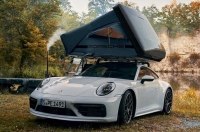 Компанія Porsche випустила намет для своїх автомобілів