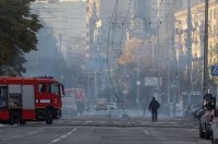 У центрі Києва перекрили рух транспорту на низці вулиць