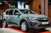 Dacia офіційно представила гібридний Jogger